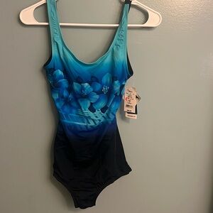 Speedo women’s one piece blue swim trunks sz 10